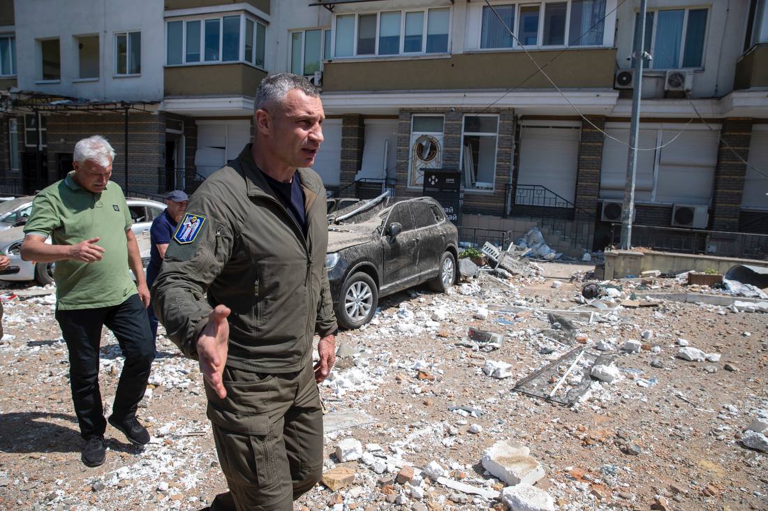 Mayor Klitschko is visiting to the scene