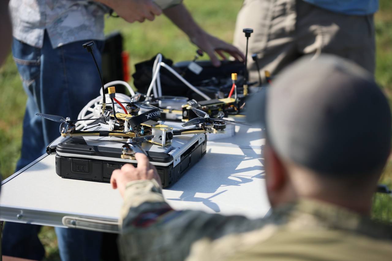 18 FPV drones demonstrated their capabilities to representatives of the Defense Forces