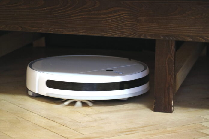 Robot vacuum cleaner likes to collect personal data