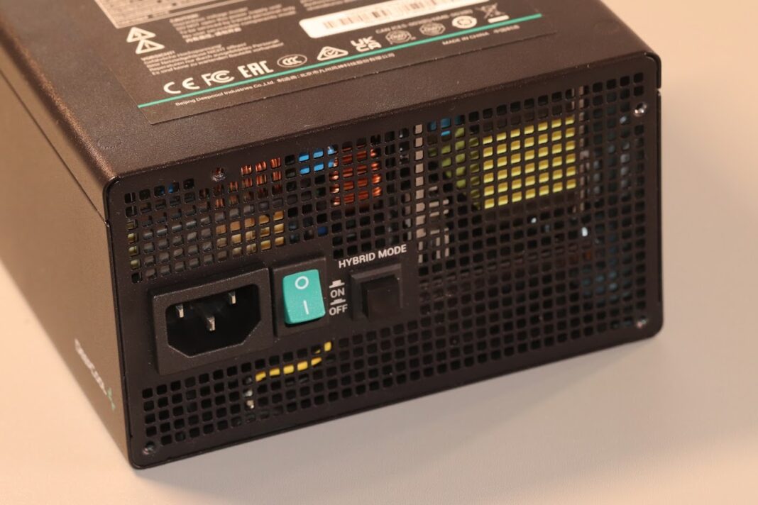 Deepcool PQ850M - power supply for gaming computers Deepcool PQ850M - power supply for gaming computers