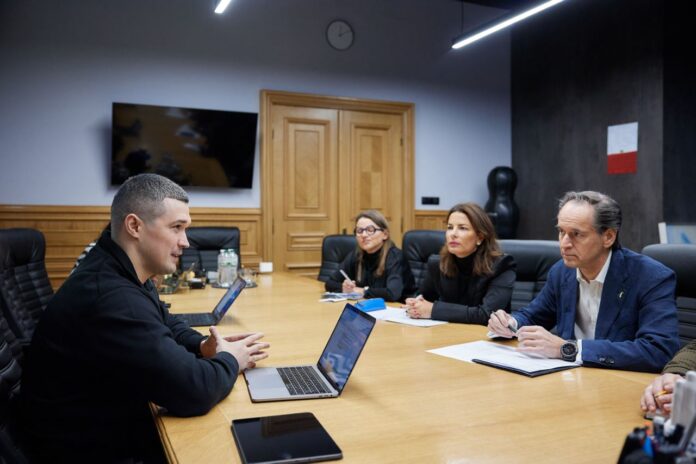 Google extends Workspace licenses and AI integration for Ukraine