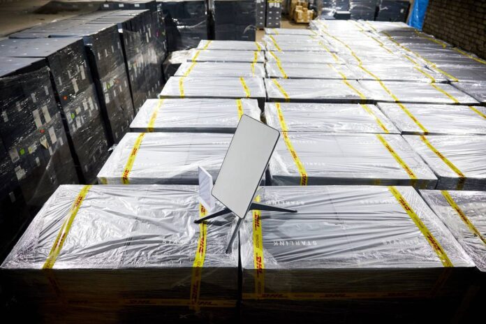 Poland hands over 5,000 Starlink terminals to Ukraine