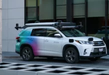 Zoox starts testing a robot taxi in Los Angeles Zoox starts testing a robot taxi in Los Angeles