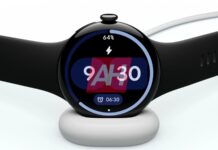 Pixel Watch 4 charges from a wireless charging station Pixel Watch 4 charges from a wireless charging station