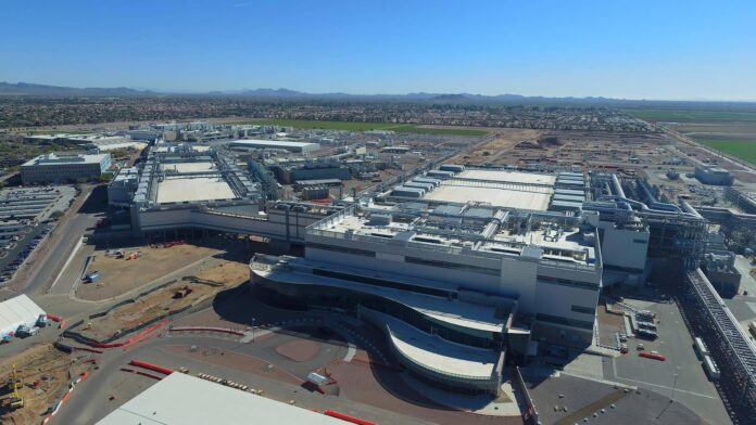 Intel's next-generation manufacturing process is experiencing difficulties