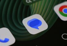 Google Messages will blur photos of naked people on Android Google Messages will blur photos of naked people on Android