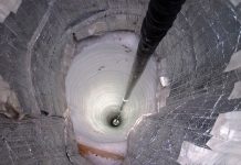 Cosmic Ice Fishermen: Scientists Hunt Elusive Neutrinos Under the South Pole