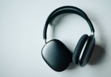 Noise-Canceling Headphones May Reduce Post-Op Nausea