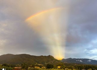 Rare Anticrepuscular Rainbow Graces Italian Skies