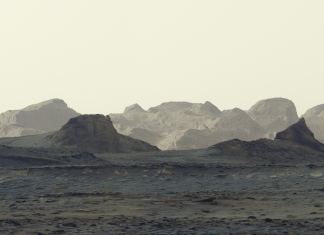 NASA’s Curiosity Rover Captures Stunning Blue Martian Dawn Over Mount Sharp